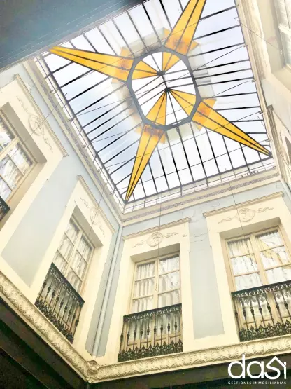 Se vende fabulosa casa clásica en centro de Valdepeñas