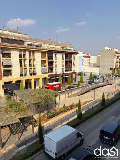 Se vende maravilloso piso con vistas al canal