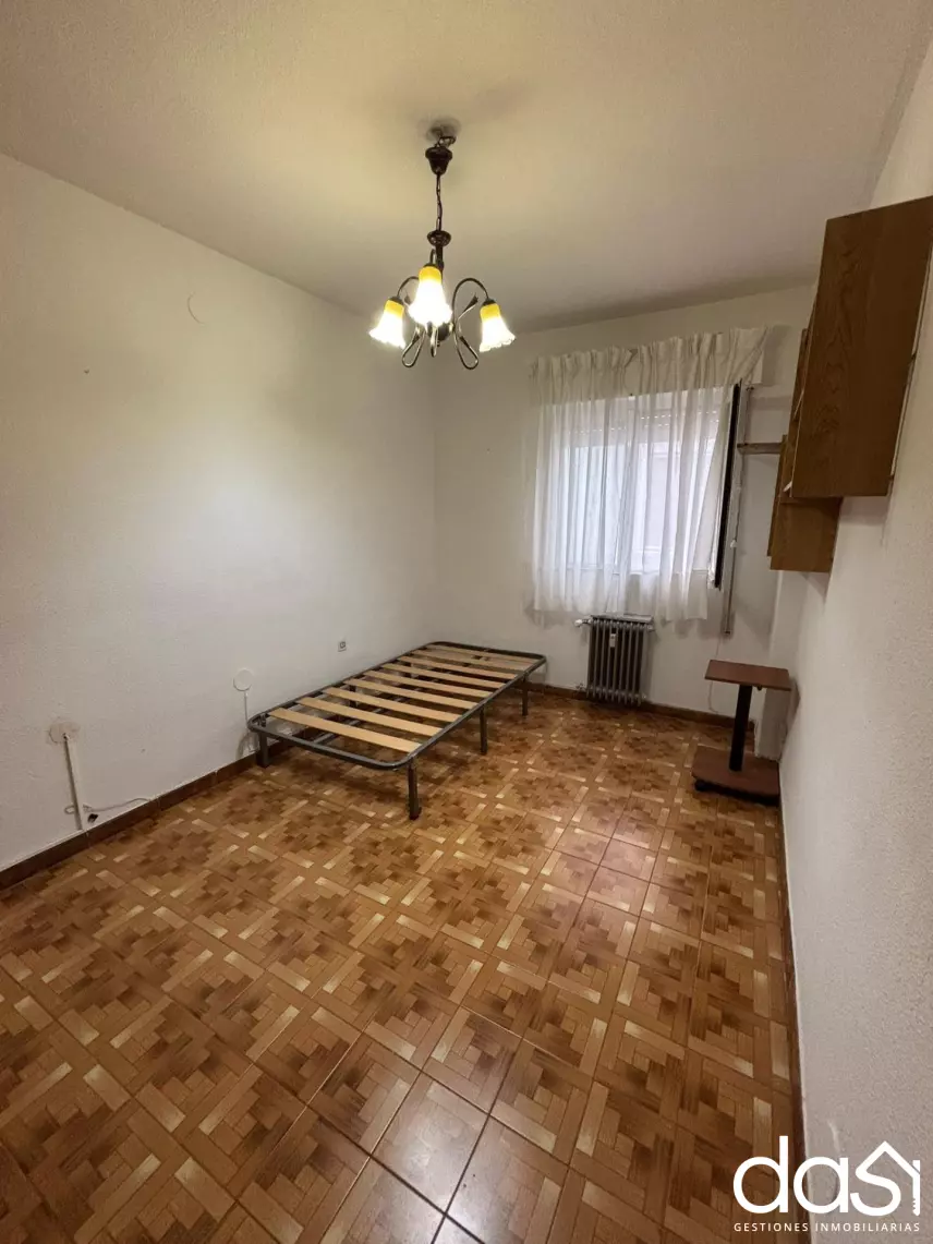 Piso en venta y alquiler en Valdepeñas - Foto 6
