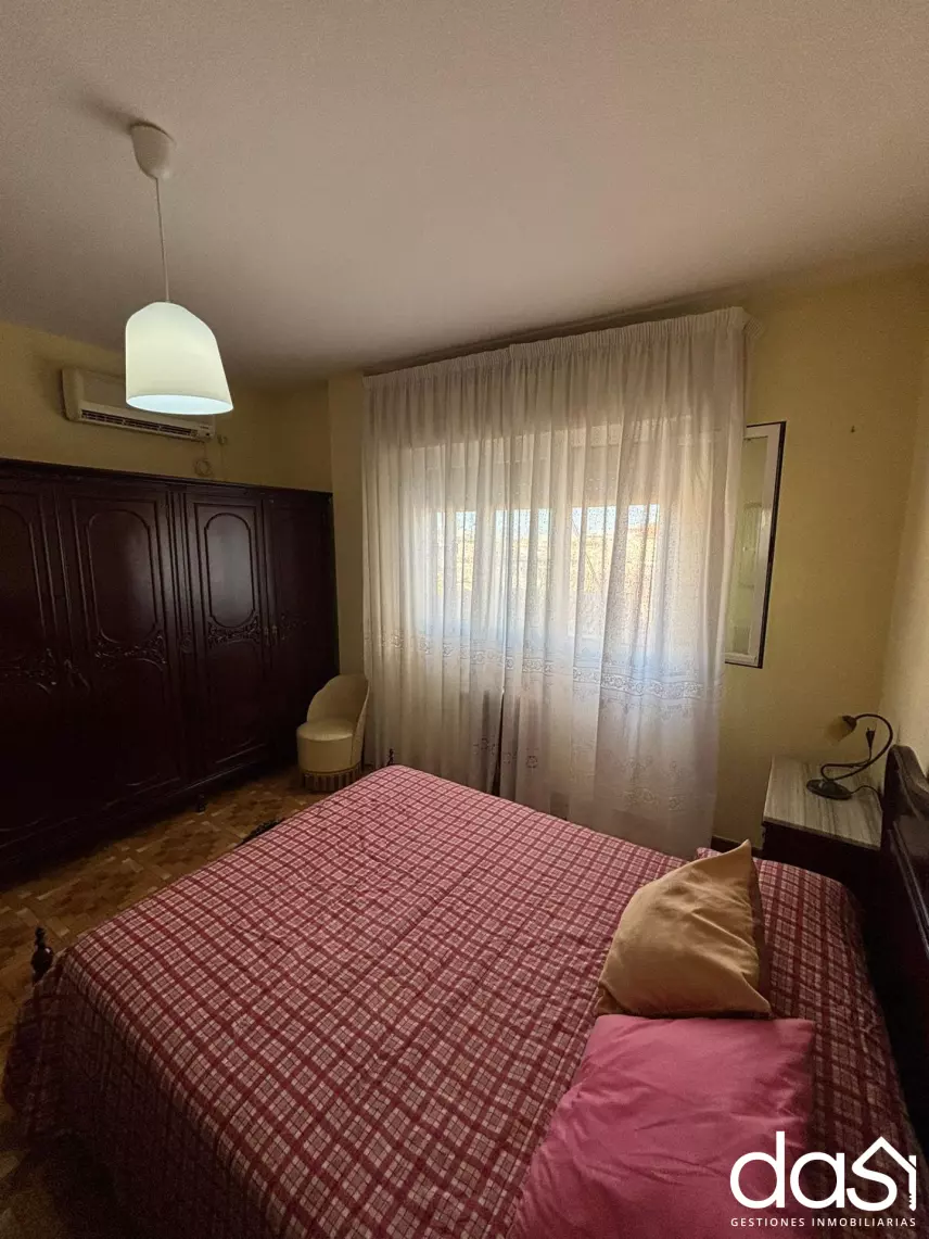 Piso en venta y alquiler en Valdepeñas - Foto 7