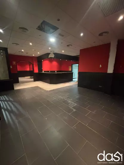 Se alquila local céntrico en Valdepeñas