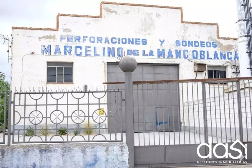 Nave industrial en alquiler en Valdepeñas - Foto 3
