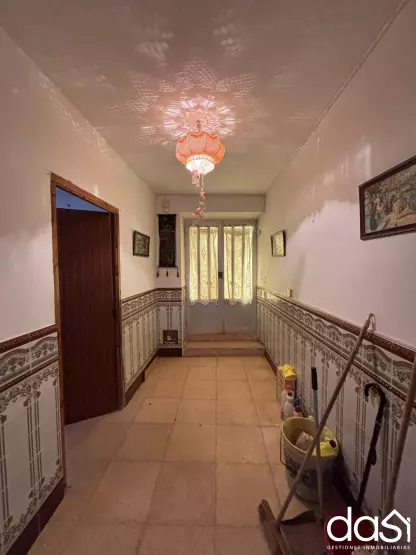 Casa unifamiliar con gran potencial y opción de ampliación - Foto 3