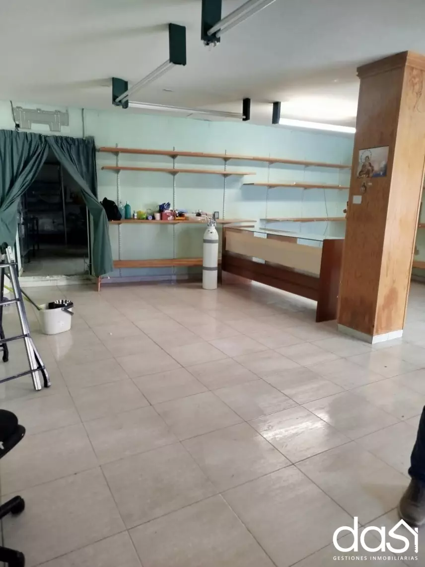 Local comercial en venta en Valdepeñas - Foto 1