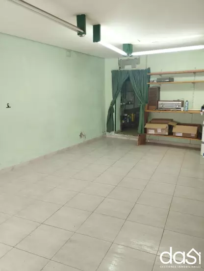 Local comercial con distribución adaptable y múltiples posibilidades - Foto 5