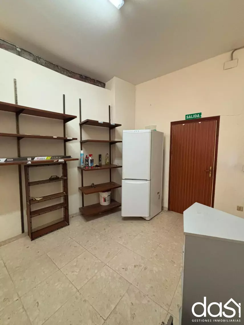 Local comercial en venta en Valdepeñas - Foto 15