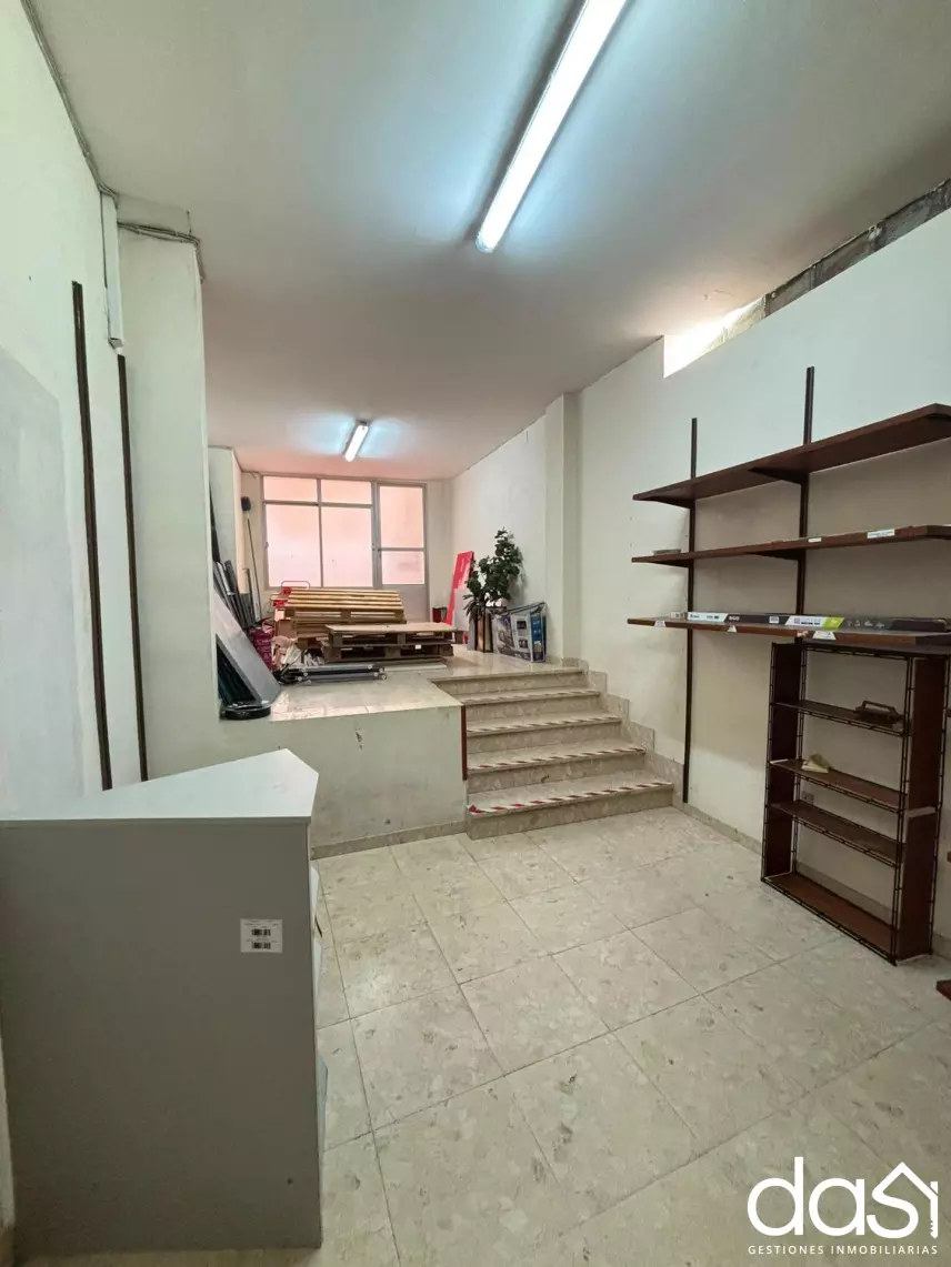 Local comercial en alquiler en Valdepeñas - Foto 11