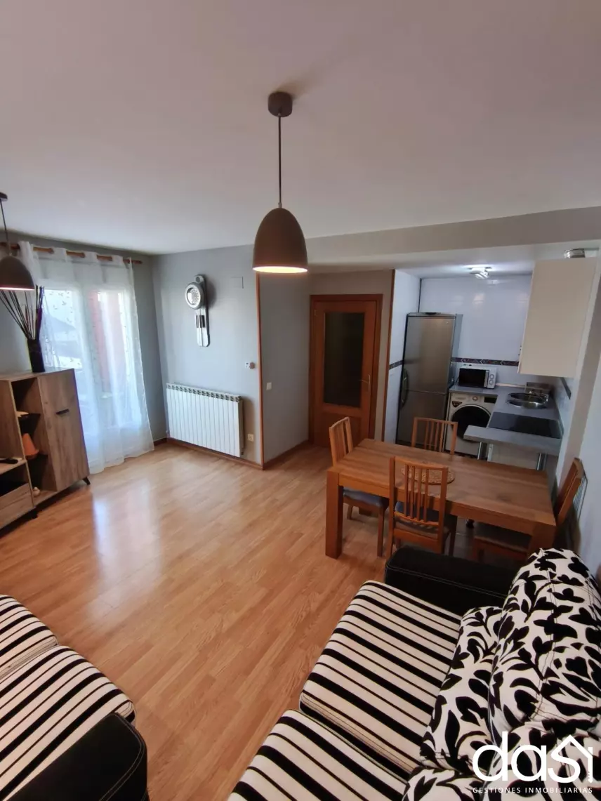 Piso en venta en Valdepeñas - Foto 1