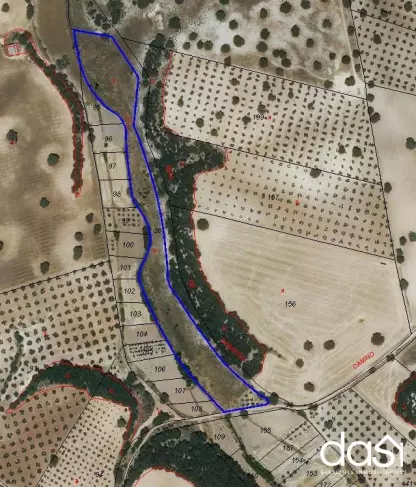 Se vende finca rústica en un enclave natural estratégico - Foto 1