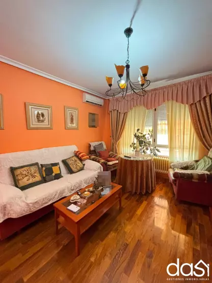 Piso de 3 dormitorios con trastero y acceso adaptado - Foto 3