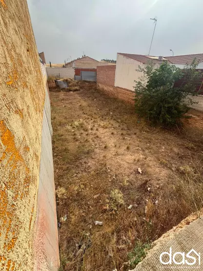 Terreno urbano edificable en zona residencial - Foto 1