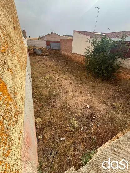 Terreno urbano edificable en zona residencial - Foto 4