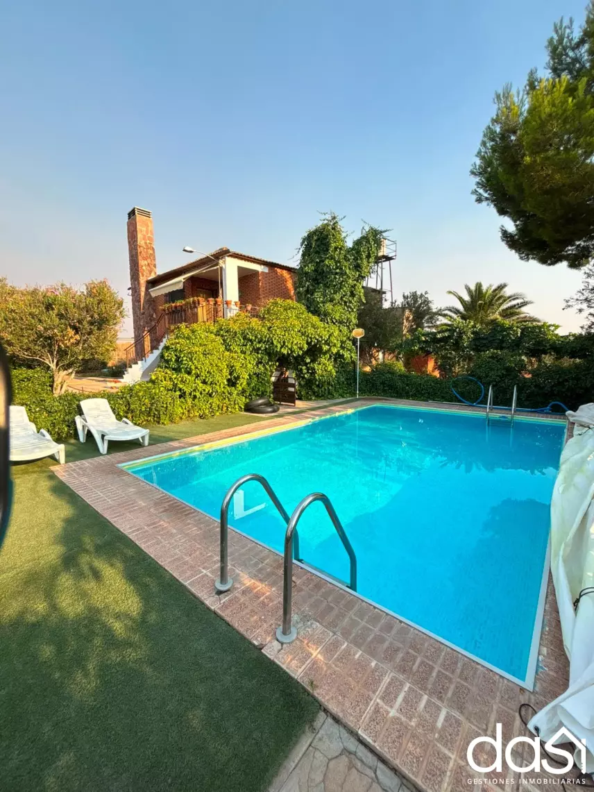 Casa de campo en venta en Valdepeñas - Foto 1