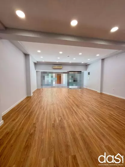 Local comercial diáfano con aire acondicionado y baño - Foto 5