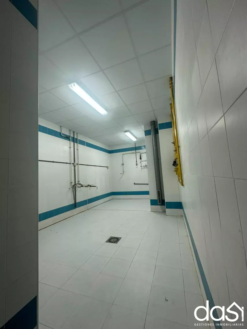 Local comercial en alquiler en Valdepeñas - Foto 17