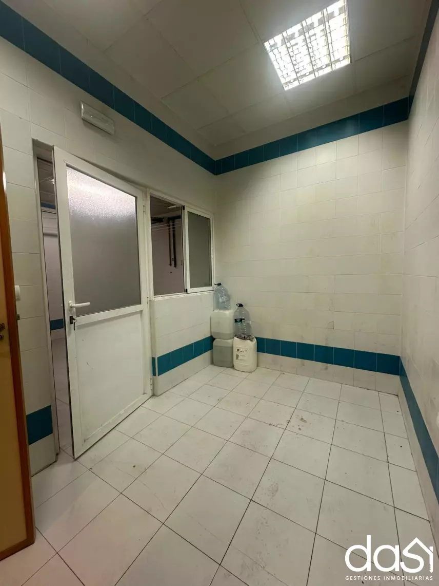 Local comercial en alquiler en Valdepeñas - Foto 19