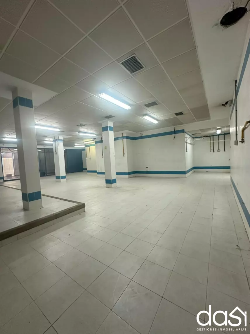 Local comercial en alquiler en Valdepeñas - Foto 7