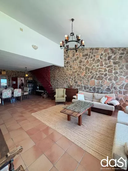 Espectacular casa rural autosuficiente con piscina en entorno natural reservado - Foto 5