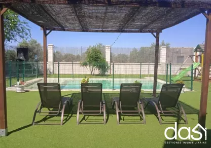 Complejo rural en Valdepeñas con piscina, zona de barbacoa y parking privado - Foto 4