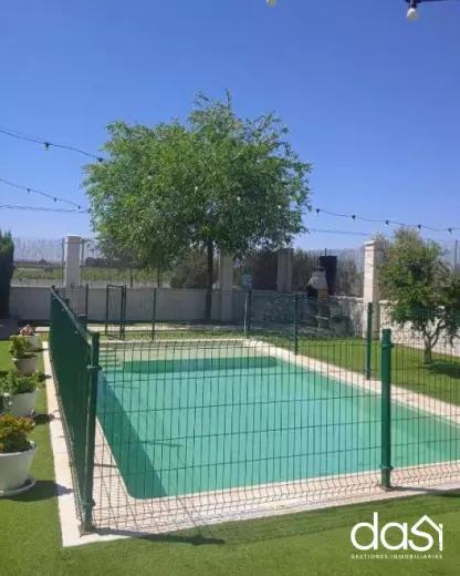 Complejo rural en Valdepeñas con piscina, zona de barbacoa y parking privado - Foto 5