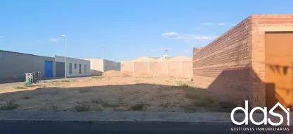 Oportunidad en Valdepeñas: Terreno urbano de 400 m² ideal para construcción - Foto 5