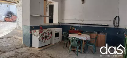 Casa en venta Con Gran patio exterior, espacios amplios y salón con chimenea - Foto 4