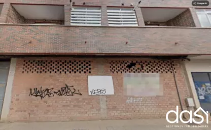 Gran local Comercial en venta en Valdepeñas