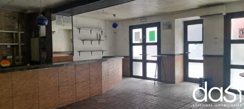 Local comercial en alquiler en Valdepeñas - Foto 1