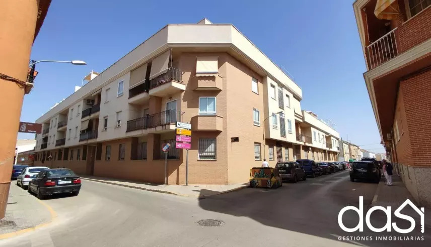 Piso en venta en Valdepeñas - Foto 1