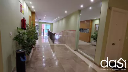 Se Vende Piso de 91 m² con 3 habitaciones en Valdepeñas - Foto 2