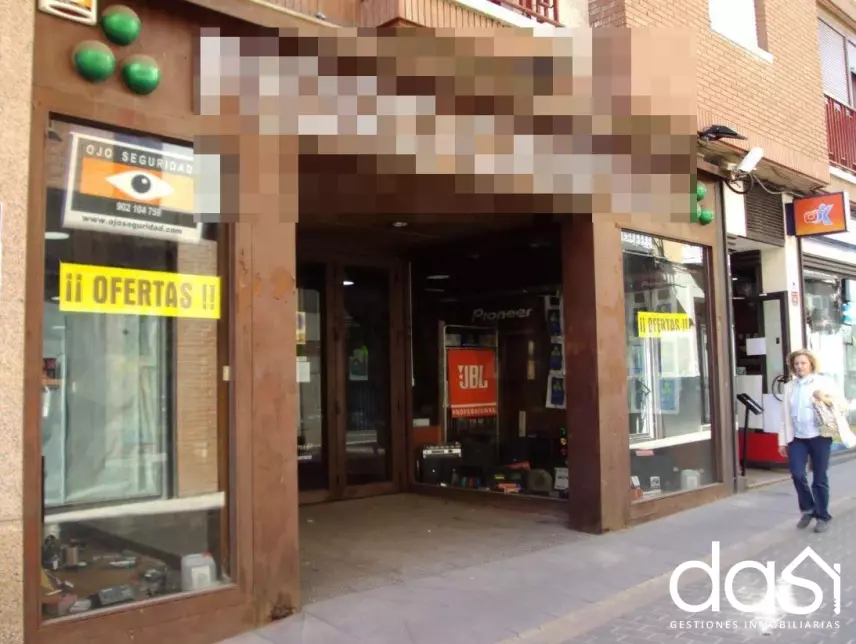 Local comercial en venta en Valdepeñas - Foto 1