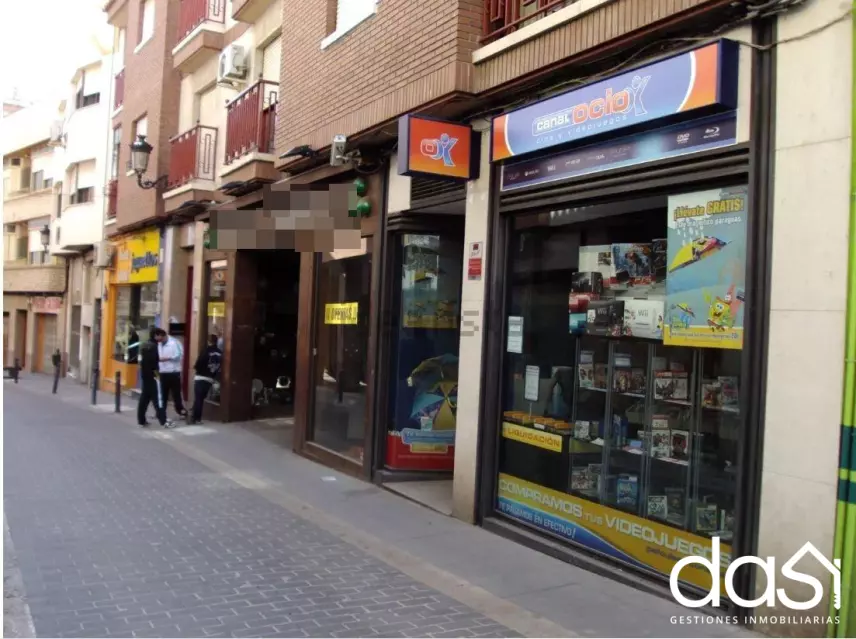 Local comercial en venta en Valdepeñas - Foto 3
