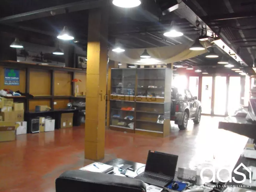 Local comercial en venta en Valdepeñas - Foto 4