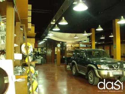 Venta De Local comercial en pleno centro de Valdepeñas - Foto 5