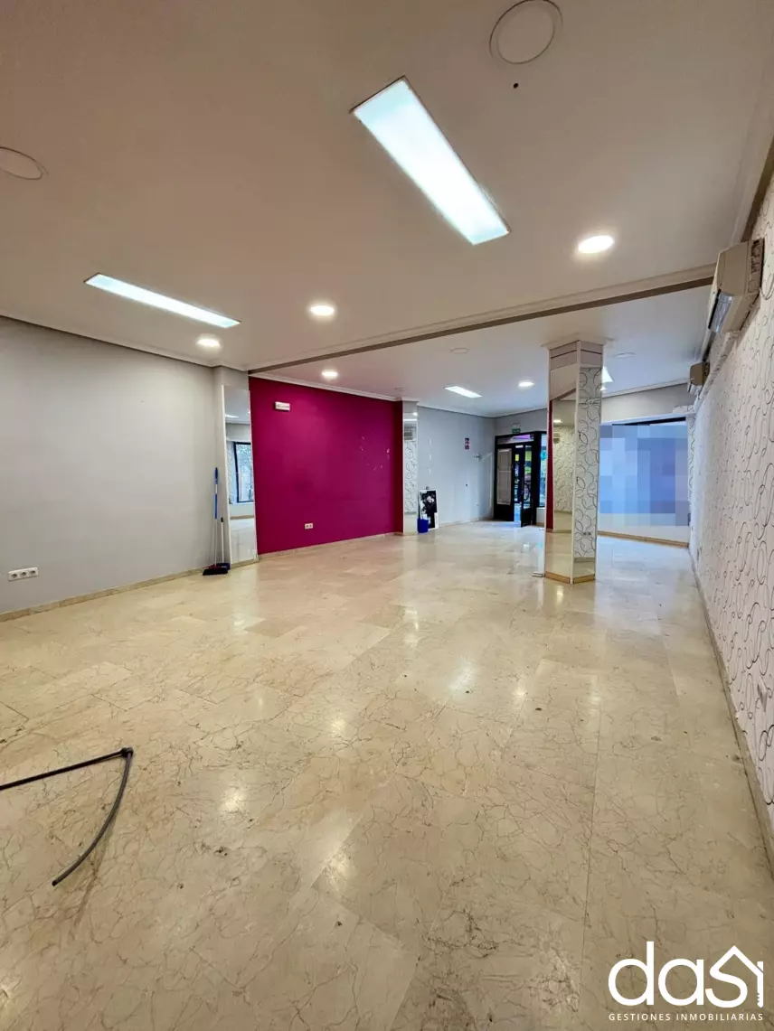 Local comercial en venta en Valdepeñas - Foto 12