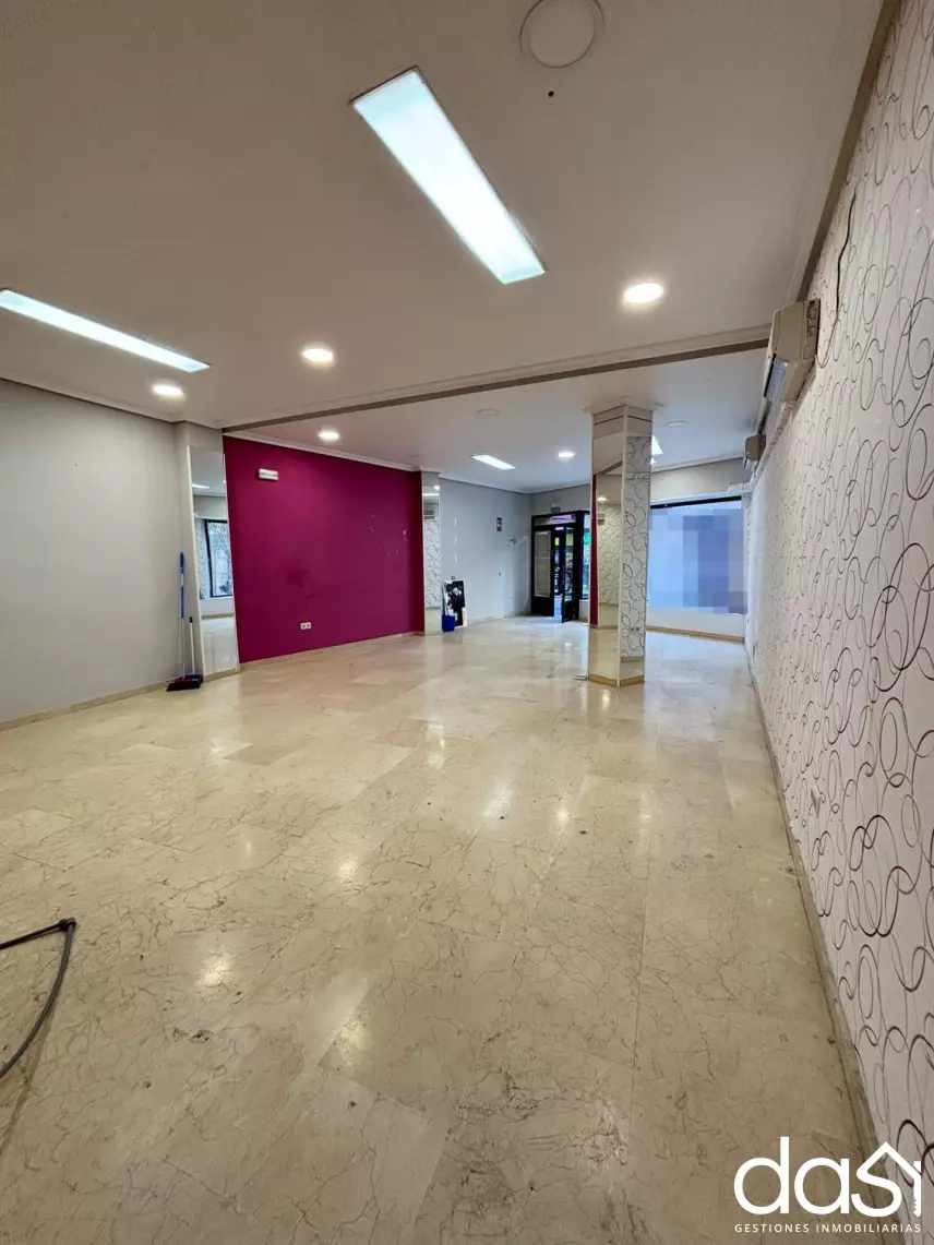 Local comercial en venta en Valdepeñas - Foto 13