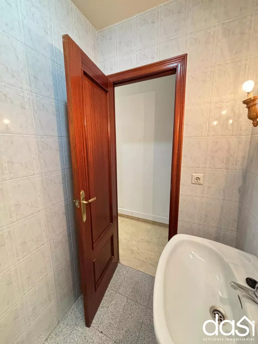Local comercial en venta en Valdepeñas - Foto 7