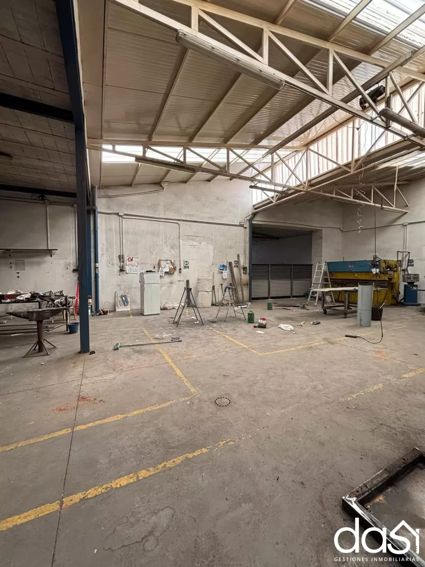 Nave industrial en venta en Valdepeñas - Foto 2