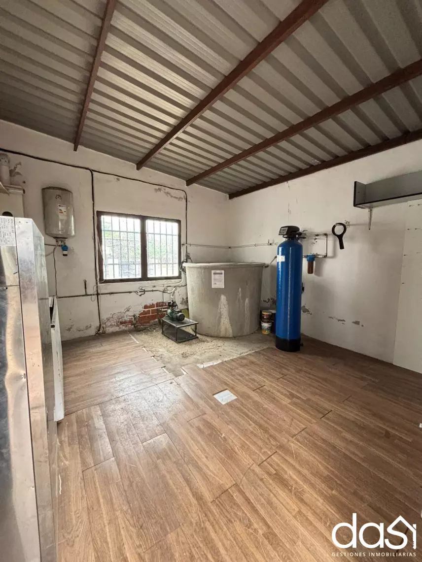 Local comercial en venta en Valdepeñas - Foto 11