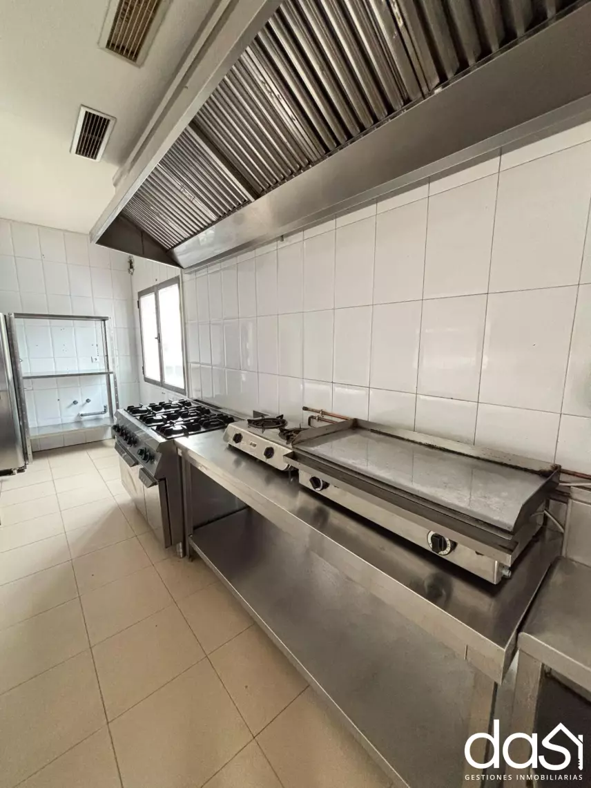Local comercial en venta en Valdepeñas - Foto 13