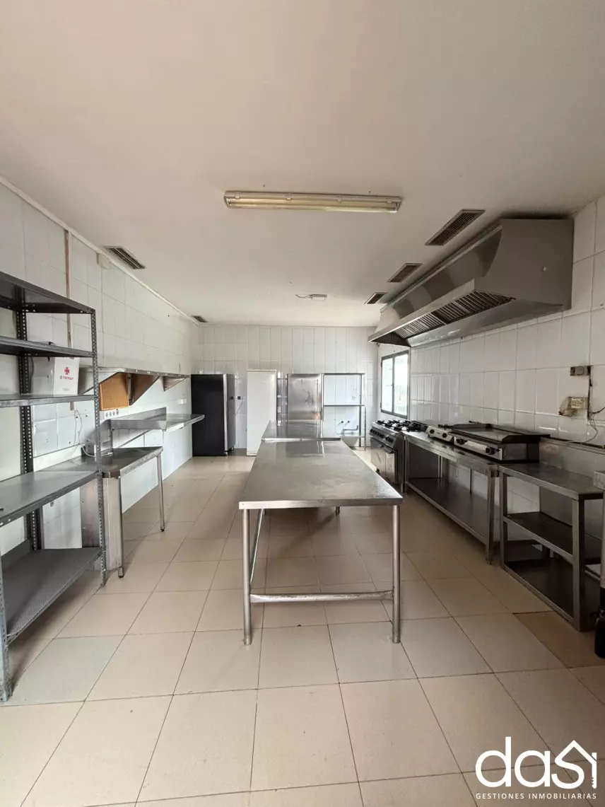 Local comercial en venta en Valdepeñas - Foto 15