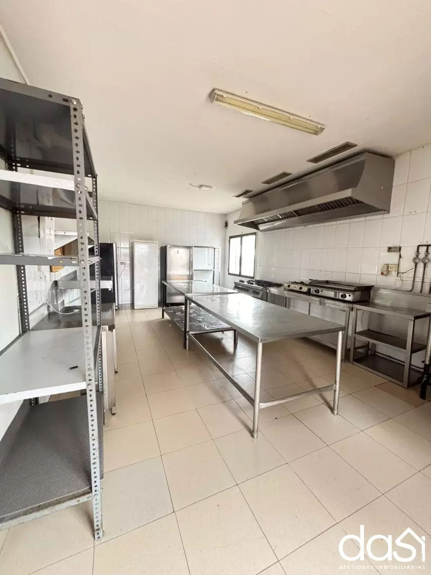 Local comercial en venta en Valdepeñas - Foto 16