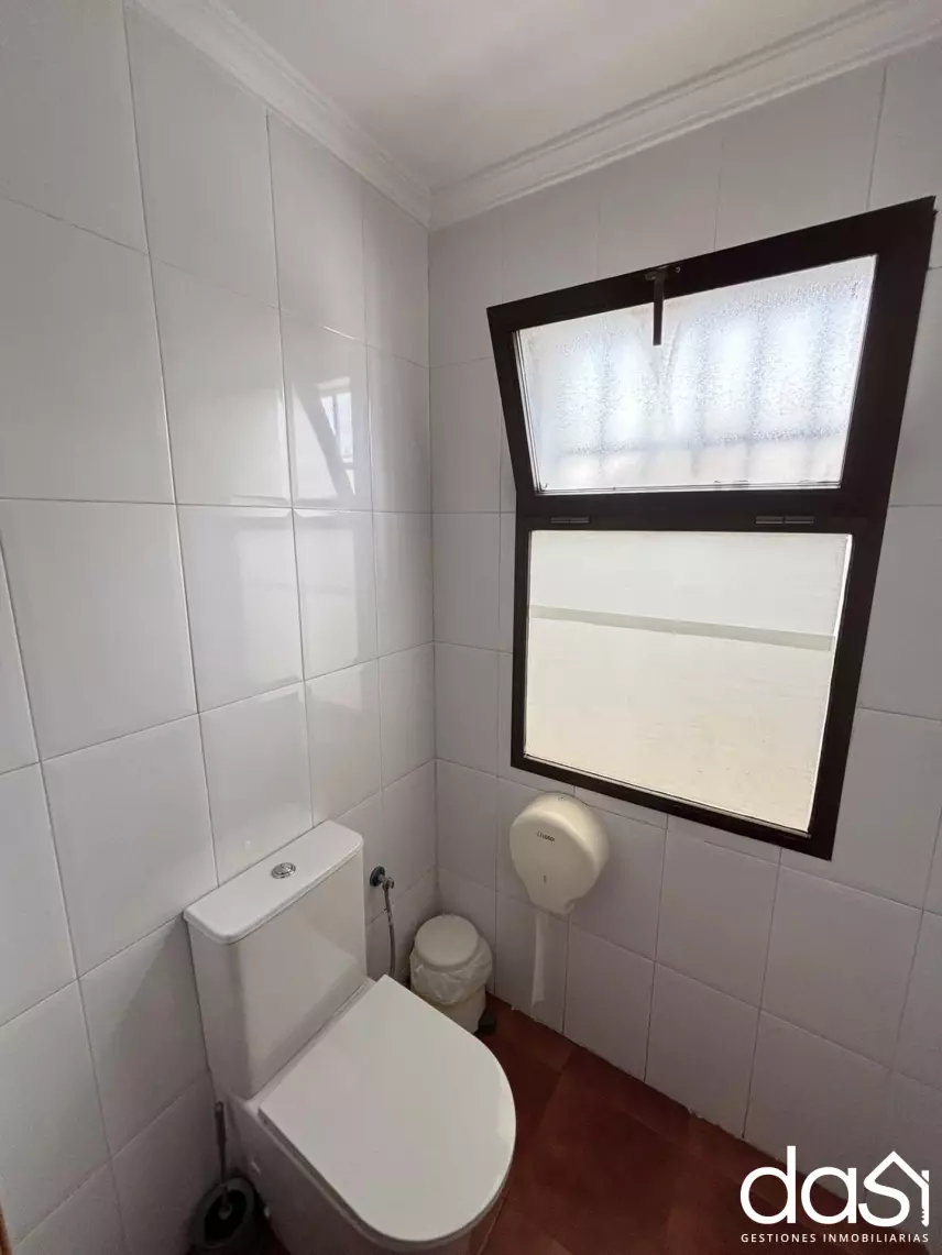 Local comercial en venta en Valdepeñas - Foto 26