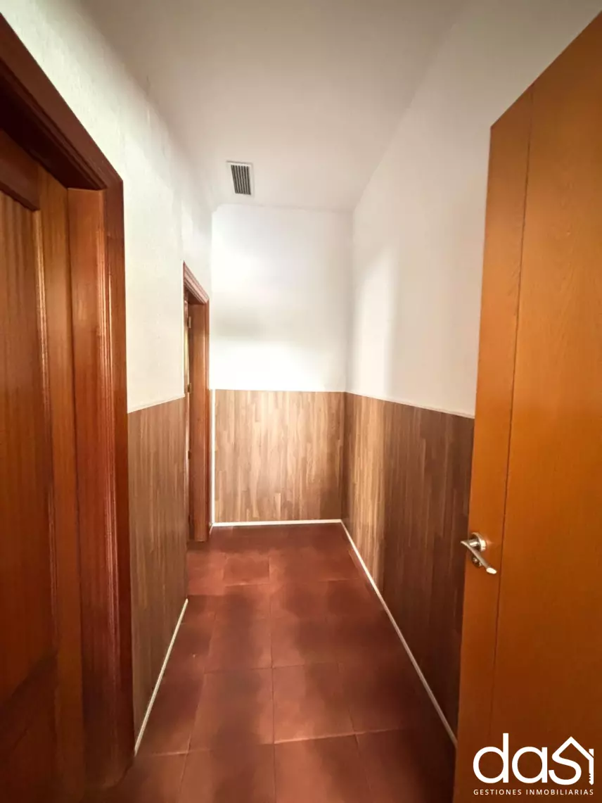 Local comercial en venta en Valdepeñas - Foto 29