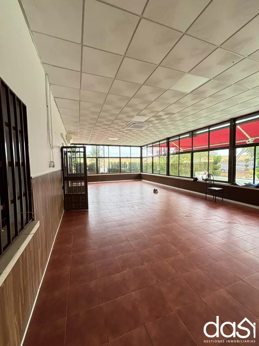 Local comercial en venta en Valdepeñas - Foto 35