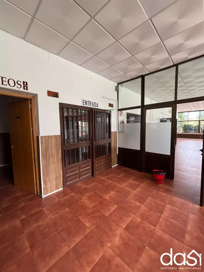 Local comercial en venta en Valdepeñas - Foto 36