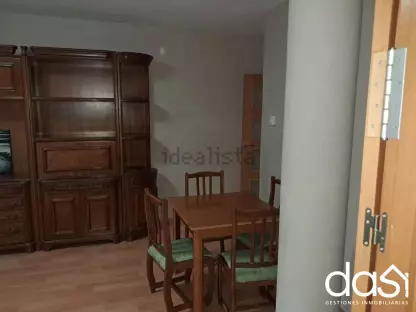 Se alquila piso en pleno corazón de Valdepeñas - Foto 2