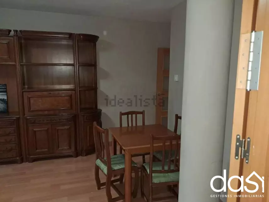 Piso en alquiler en Valdepeñas - Foto 2