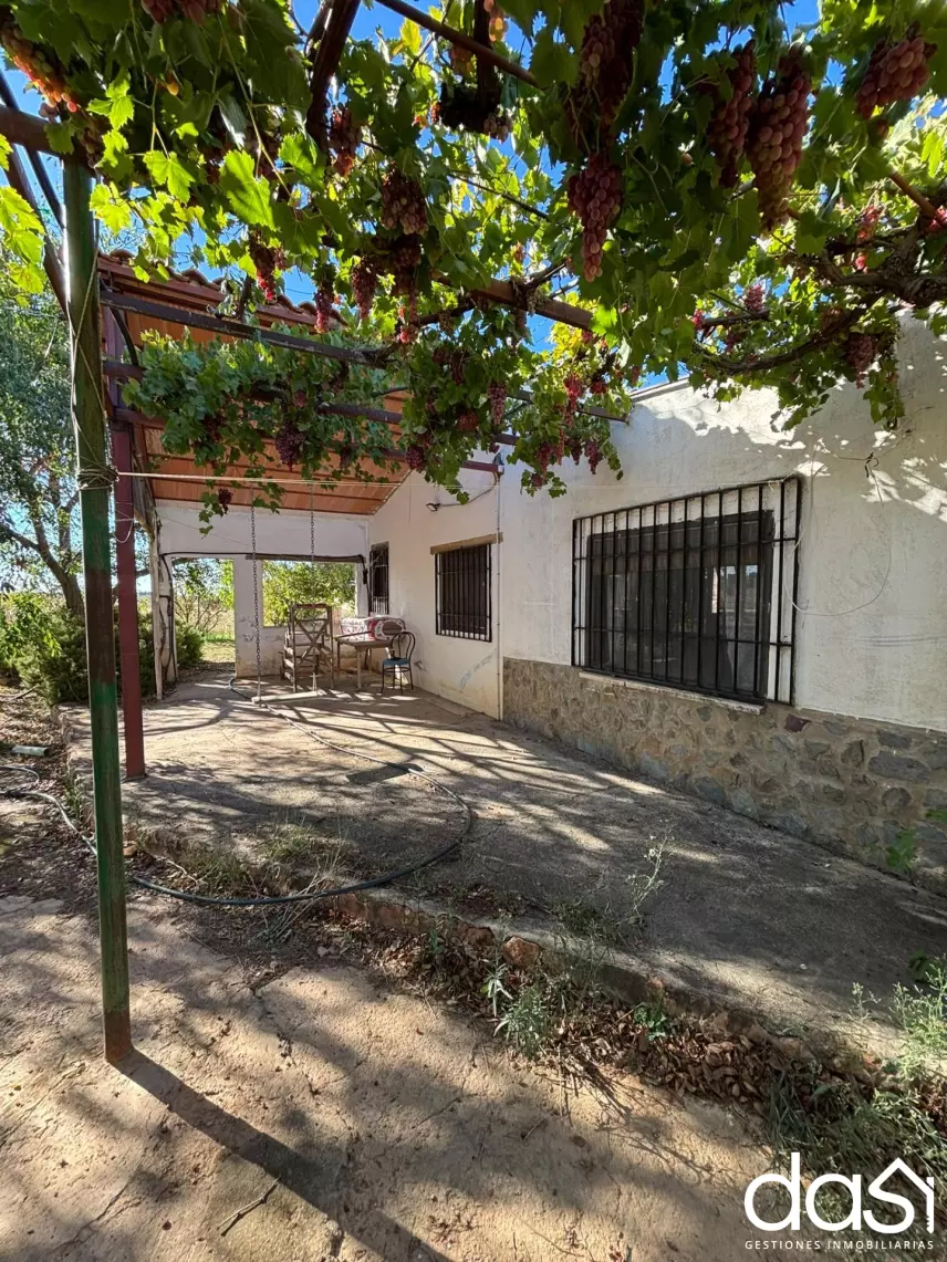 Casa de campo en venta en Valdepeñas - Foto 1