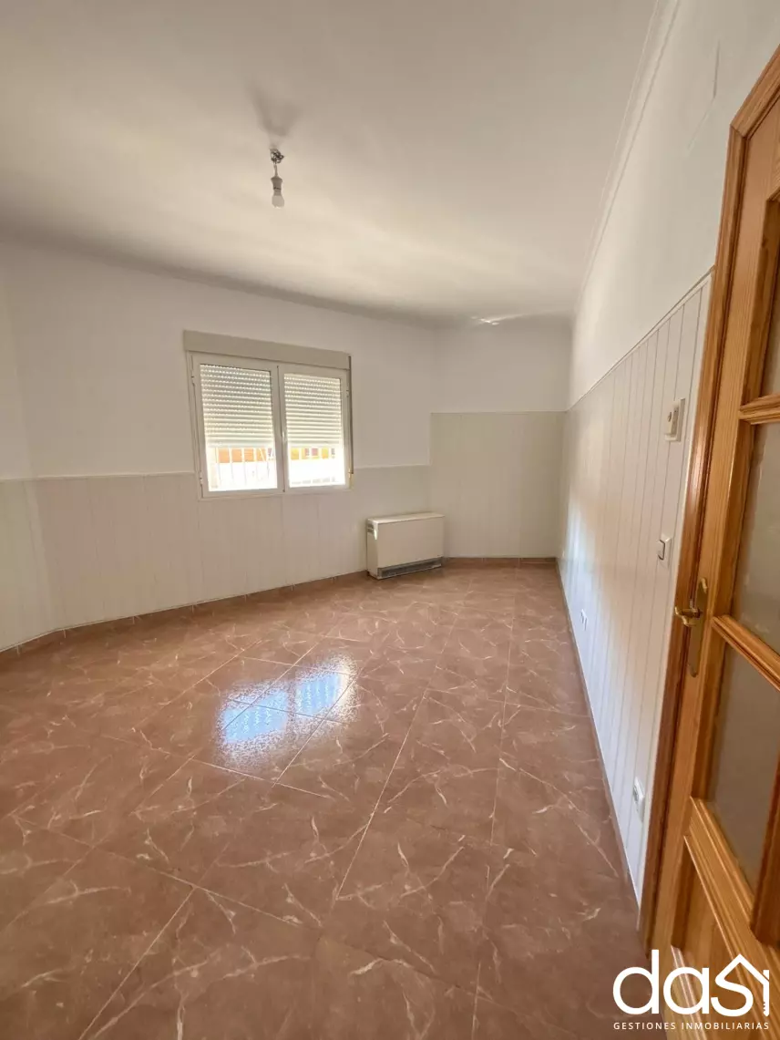 Casa en venta en Valdepeñas - Foto 3